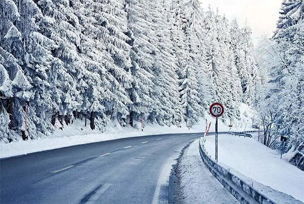 百世路全新融雪技術(shù)，為冬季行車安全護(hù)航